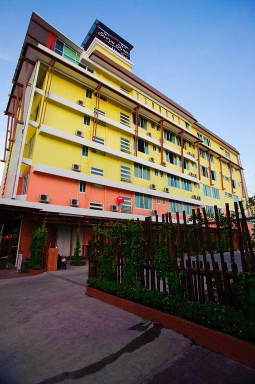 Much-Che Manta Boutique Hotel Udon Thani Buitenkant foto
